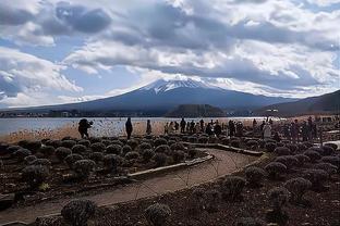 ?里程碑！武切维奇三节砍22分12板 拿下生涯第500次两双